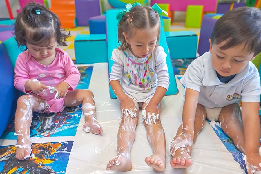 Explorando el mundo a través de actividades sensoriales y simbólicas Ideas para niños en edad preescolar